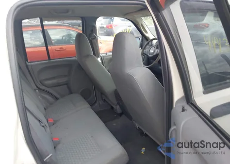 2007 Jeep Liberty Sport z USA, uszkodzony, nr VIN 1J4GL48K87W547599